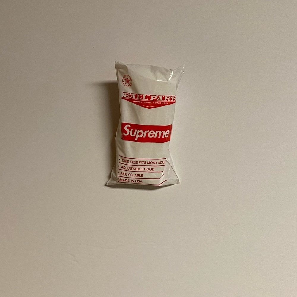Supreme Ballpark Poncho SS20